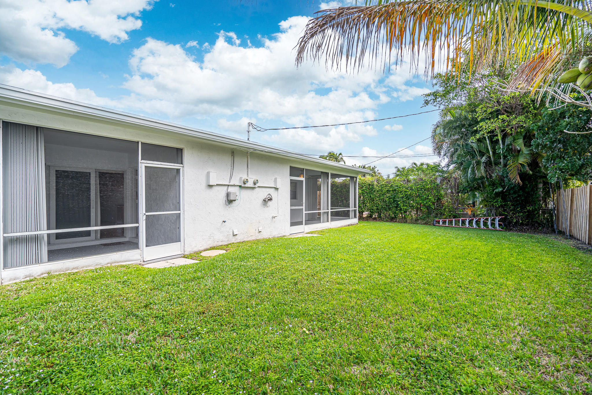 500 Northeast 17th Street Boca Raton, FL 33432 - Photo 25 of 70 Yard