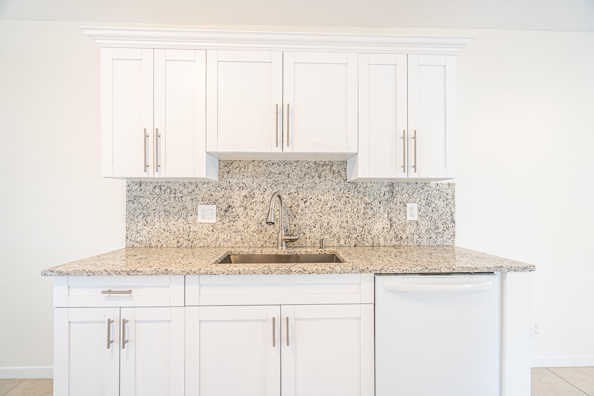 500 Northeast 17th Street Boca Raton, FL 33432 - Photo 34 of 70 502 Kitchen
