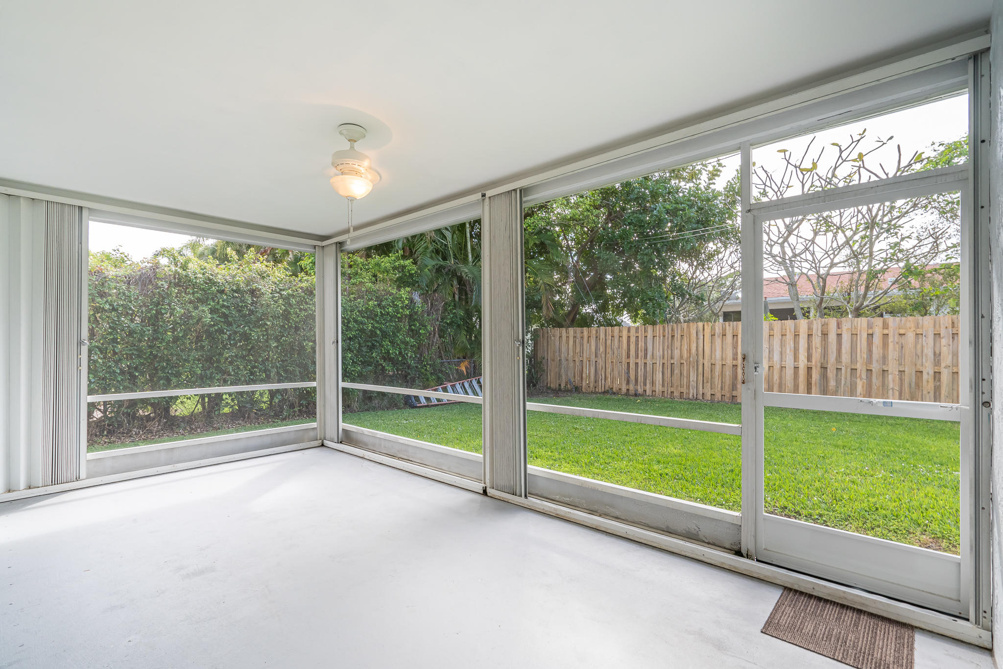 500 Northeast 17th Street Boca Raton, FL 33432 - Photo 49 of 70 502 Screened Patio