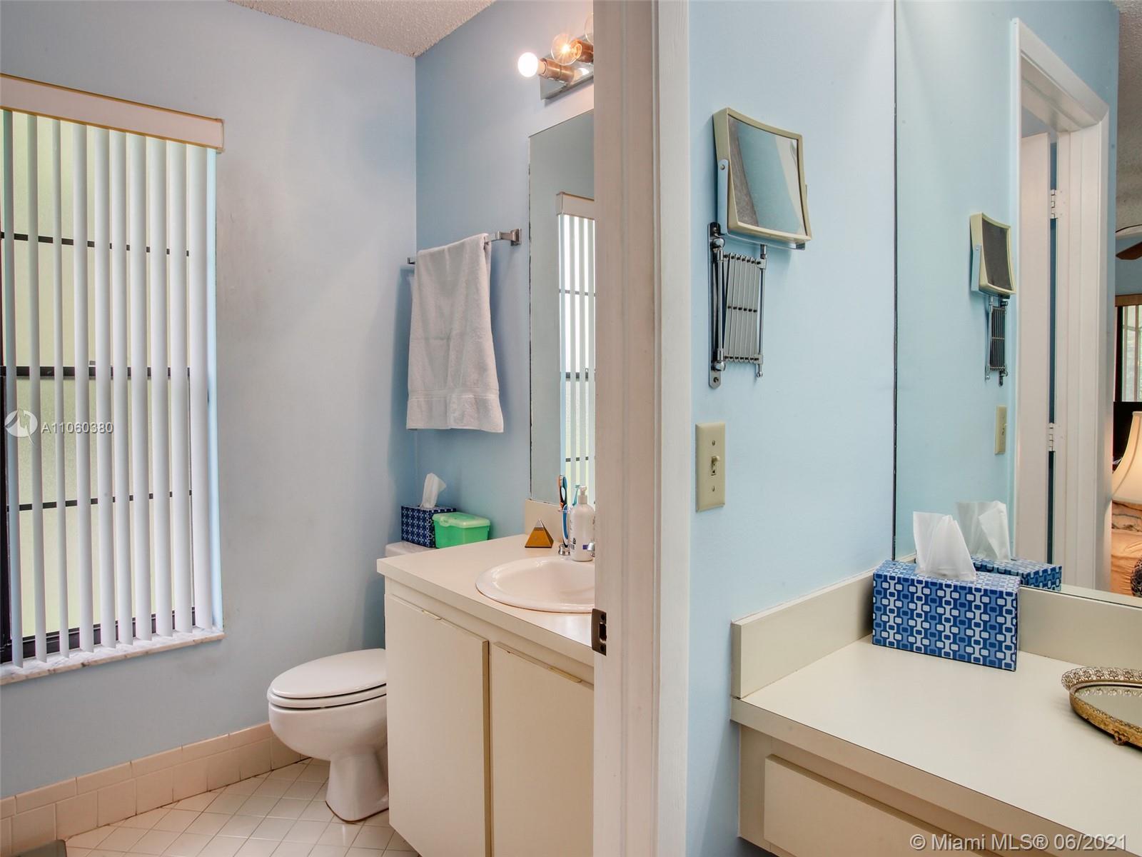 9657 Trivolo Place Boca Raton, FL 33434 - Photo 19 of 35