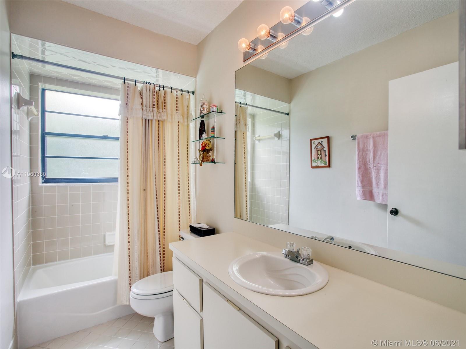 9657 Trivolo Place Boca Raton, FL 33434 - Photo 23 of 35