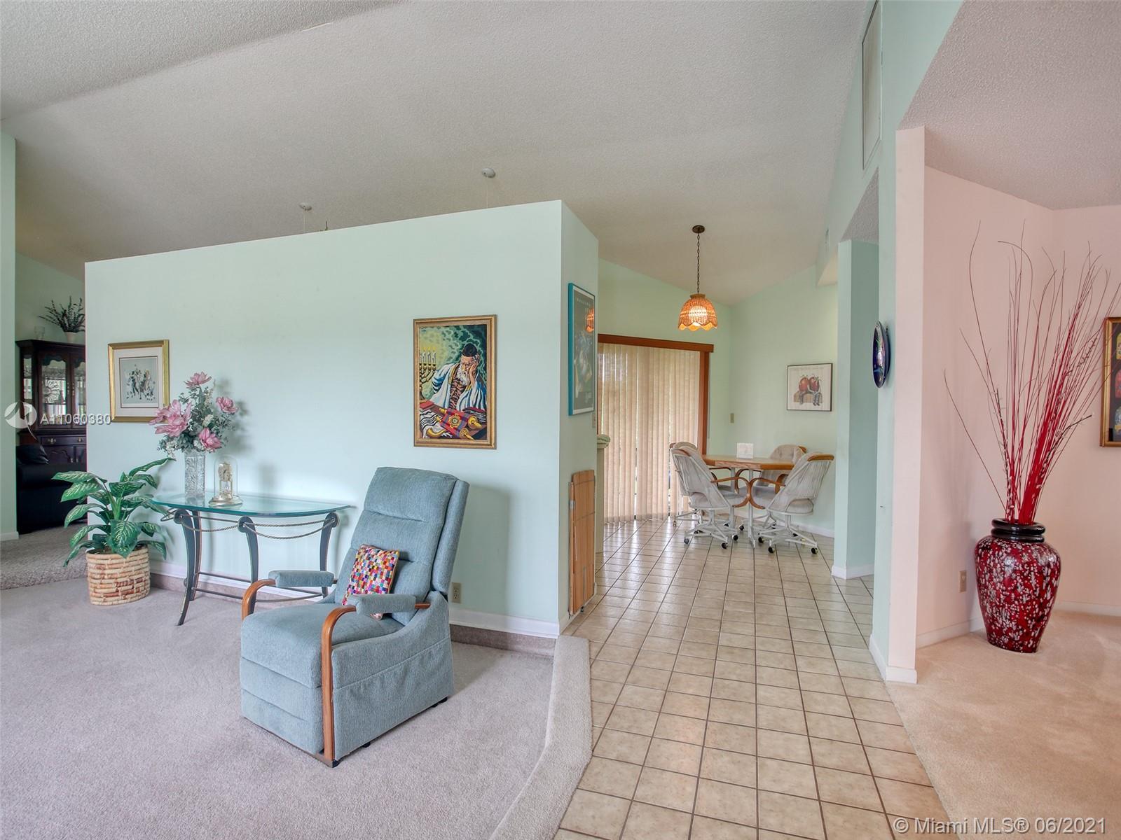9657 Trivolo Place Boca Raton, FL 33434 - Photo 4 of 35