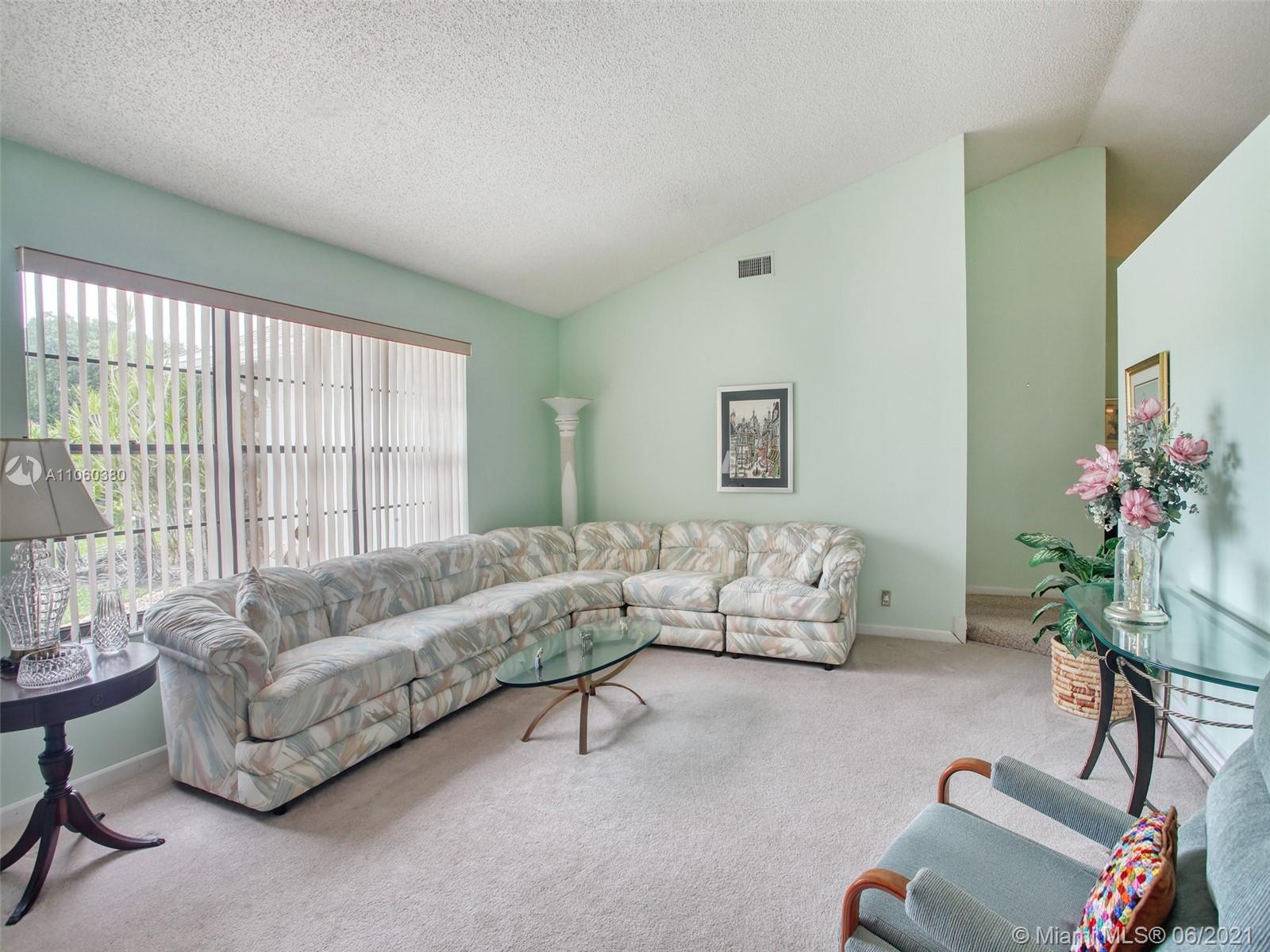 9657 Trivolo Place Boca Raton, FL 33434 - Photo 5 of 35
