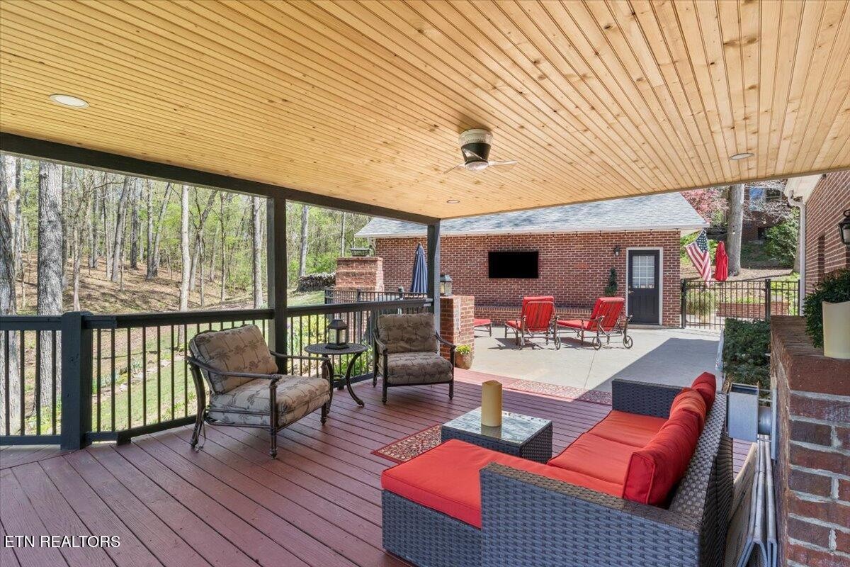 203 Franklin Place Clinton, TN 37716 - Photo 32 of 49 Gallery Image 32