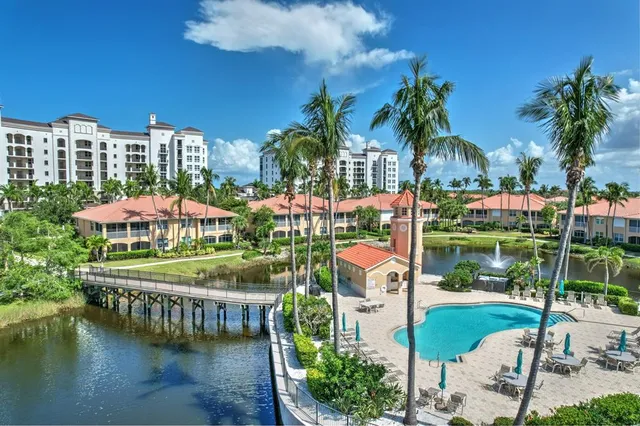 a view of a restaurant