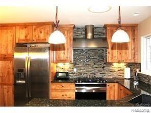 23512 Meadowbrook Road Novi, MI 48375 - Photo 2 of 13