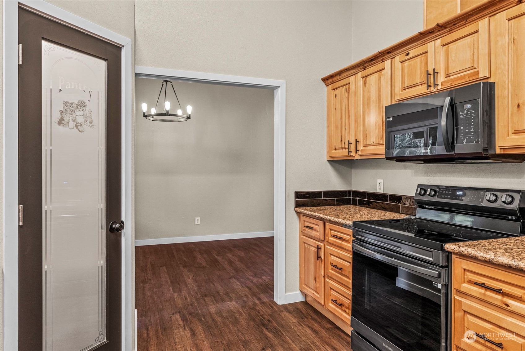 122 Fircrest Road Chehalis, WA 98532 - Photo 12 of 31 a kitchen with stainless steel appliances granite countertop a stove and a microwave