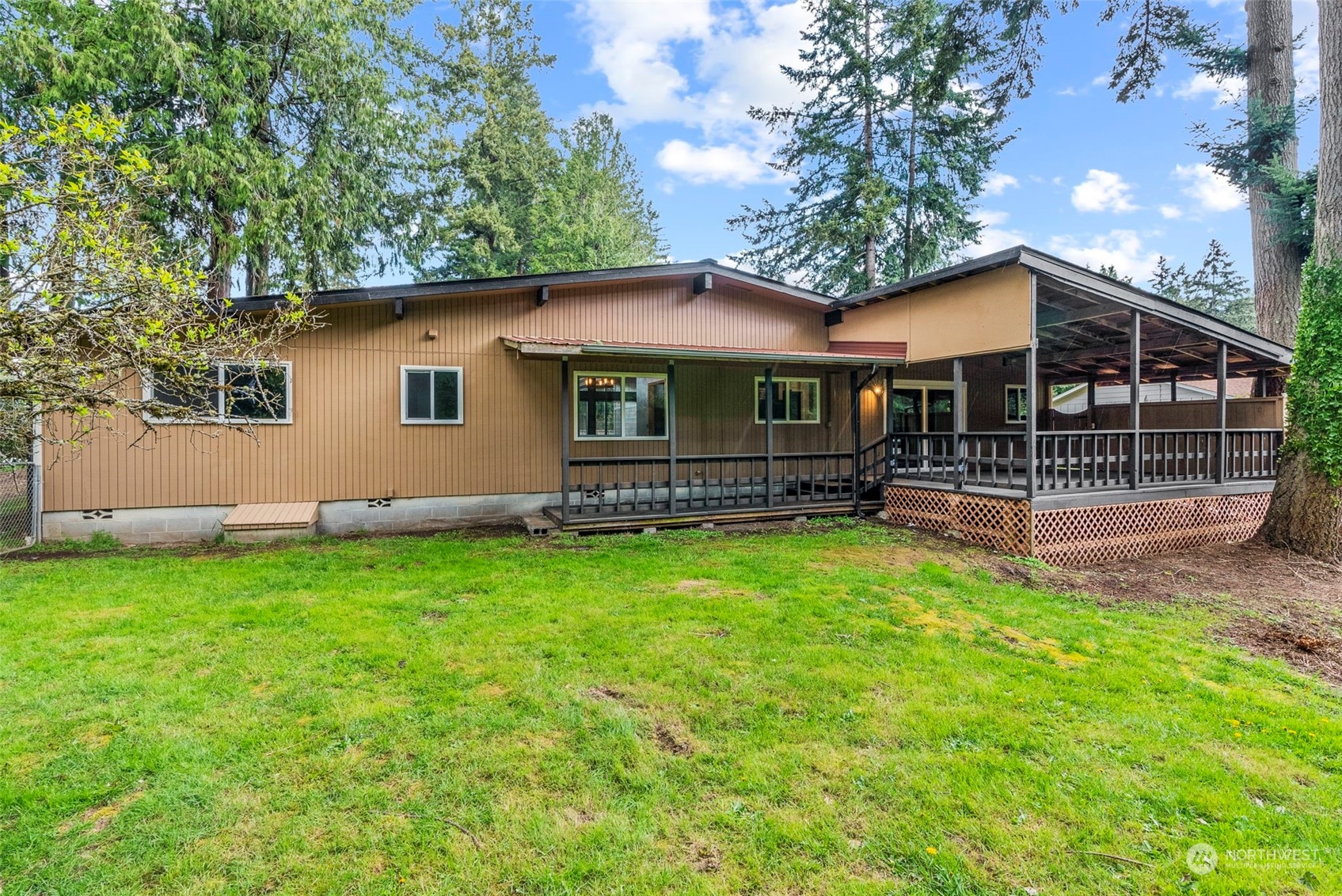 122 Fircrest Road Chehalis, WA 98532 - Photo 25 of 31 a front view of house with yard and green space