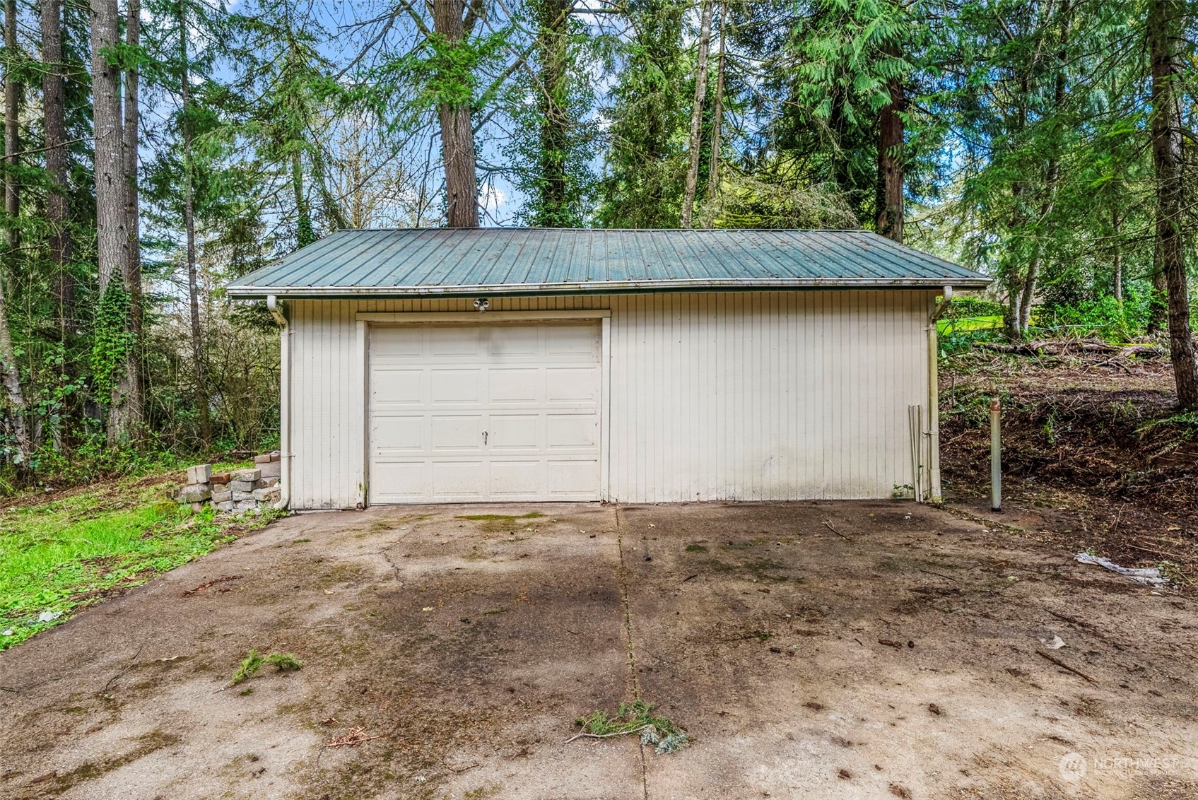 122 Fircrest Road Chehalis, WA 98532 - Photo 31 of 31 a house with trees in the background