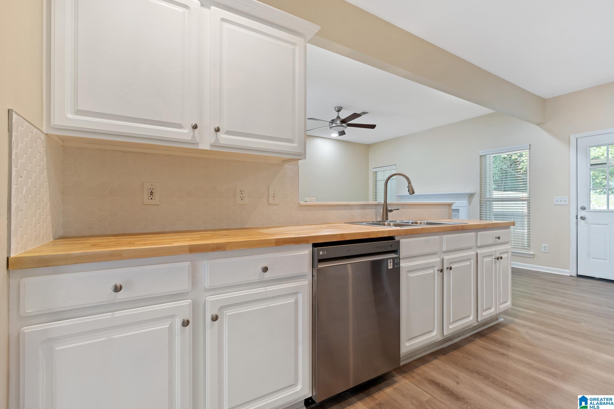 419 Cambrian Ridge Trail Pelham, AL 35124 - Photo 8 of 20