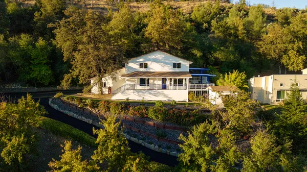 $555,000 | 2520 Snow Lane, Redding, CA 96003