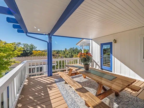 $555,000 | 2520 Snow Lane, Redding, CA 96003