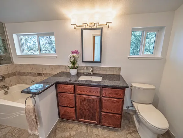 $555,000 | 2520 Snow Lane, Redding, CA 96003