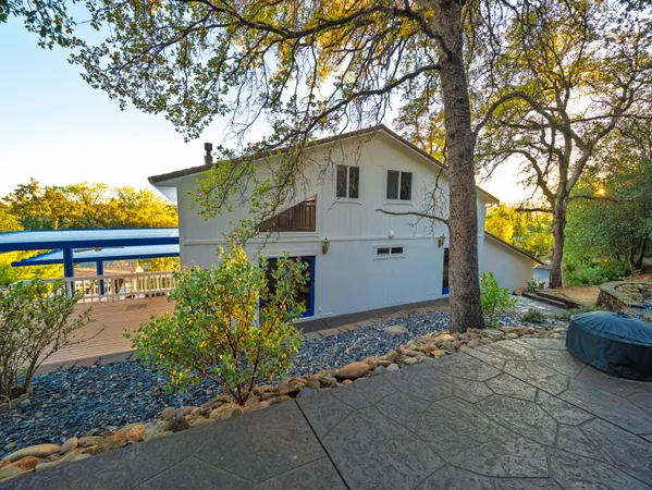 $555,000 | 2520 Snow Lane, Redding, CA 96003