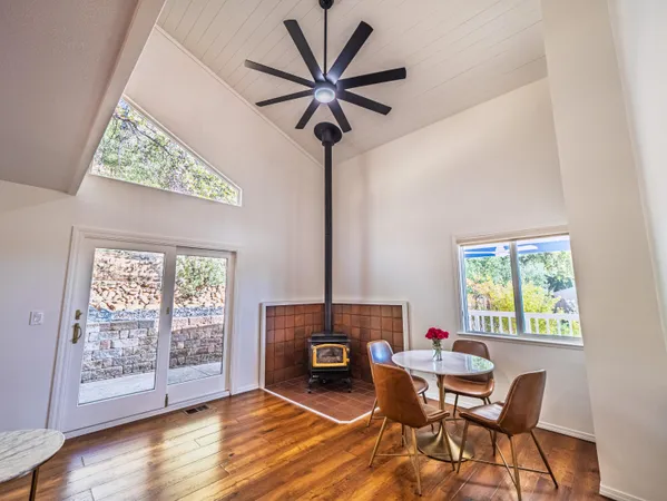 $555,000 | 2520 Snow Lane, Redding, CA 96003