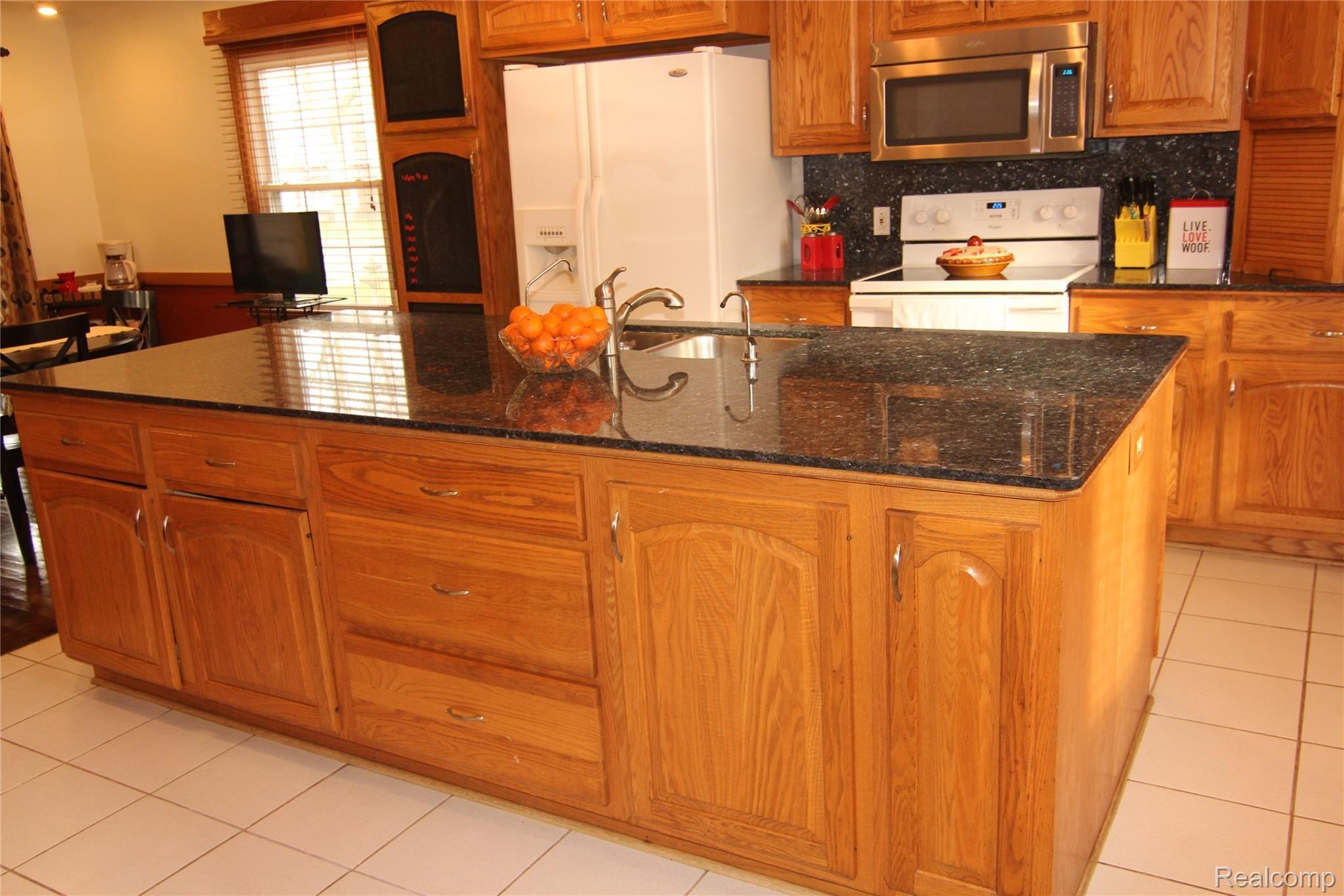 6373 West Marlette Road Marlette, MI 48453 - Photo 13 of 68 IMG_2158.JPG