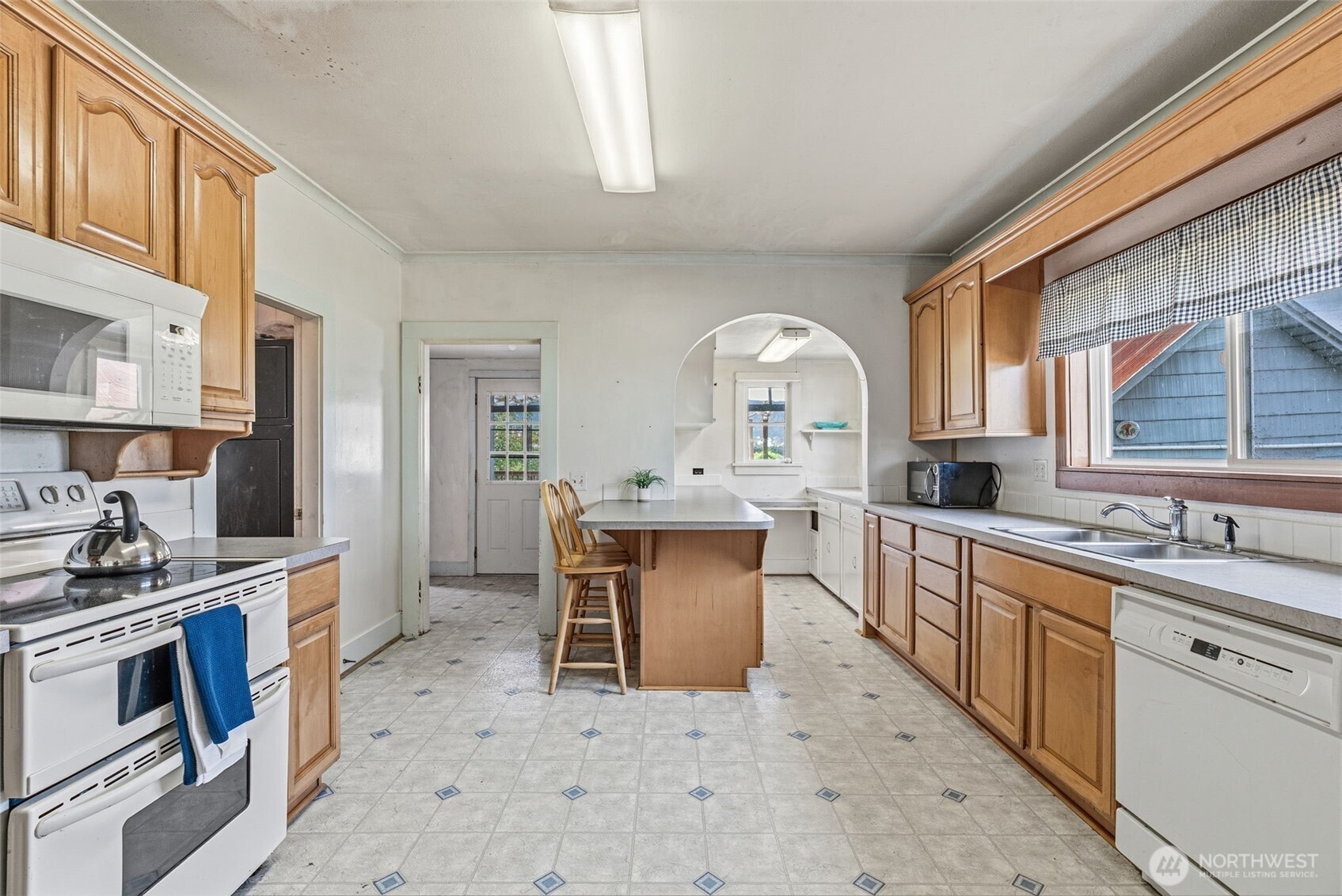 77 South Welcome Slough Road Cathlamet, WA 98612 - Photo 18 of 40