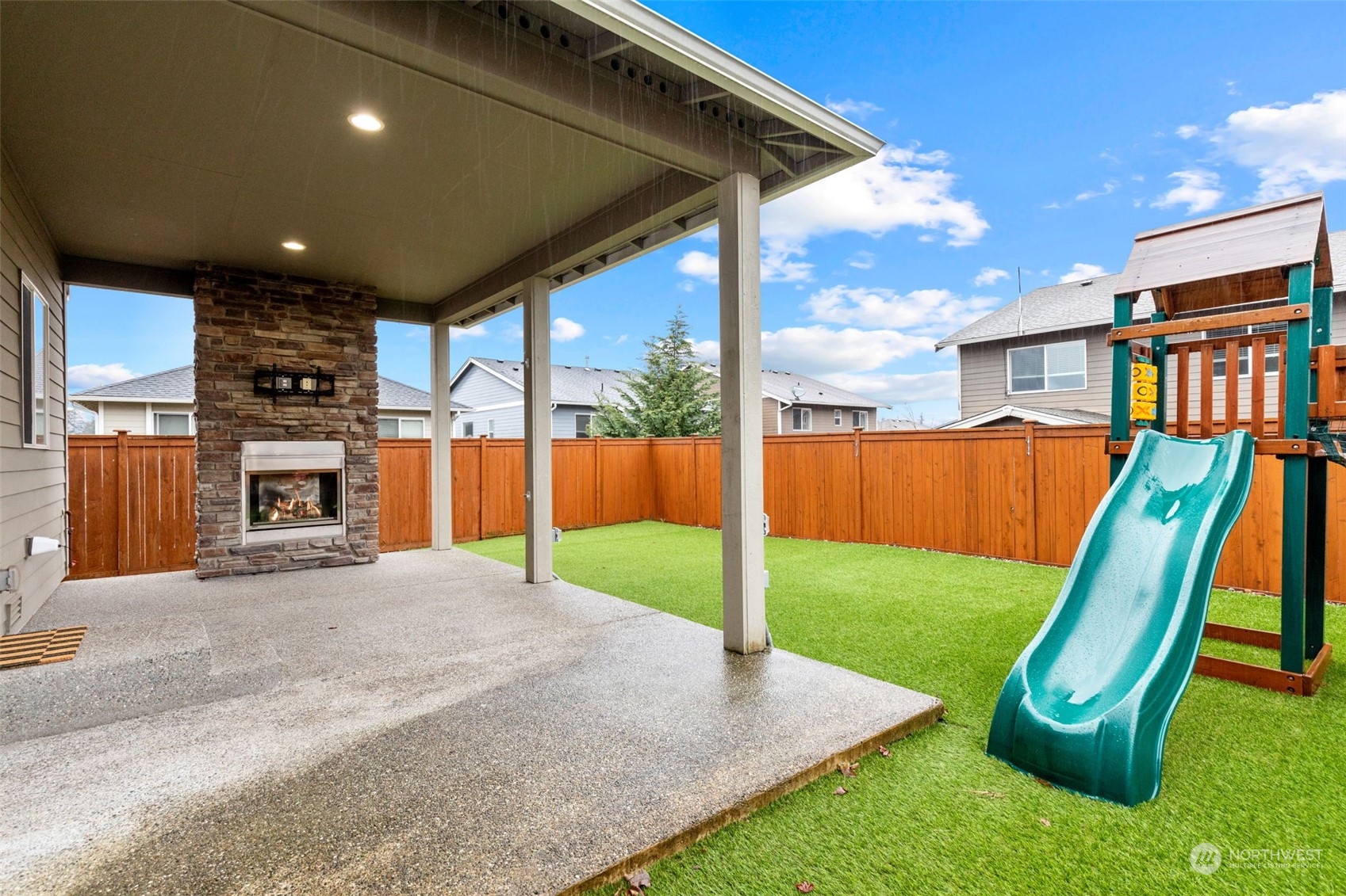 4123 175th Place Southeast Bothell, WA 98012 - Photo 39 of 40 a view of a backyard with a patio