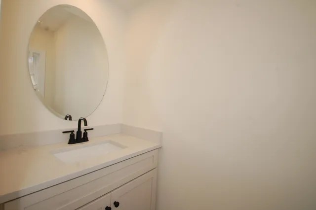 $499,000 | 3 B Dearborn Circle, Walpole, NH 03608