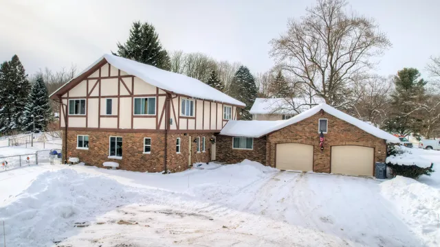 $415,000 | 6079 Torrington Road, Kalamazoo, MI 49009