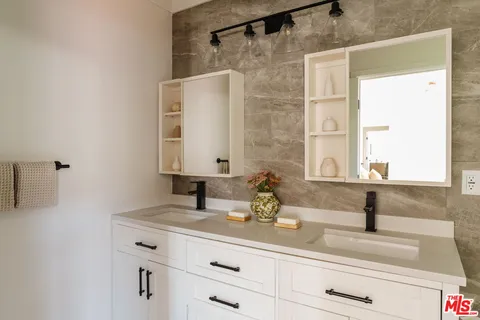 $1,397,000 | 5838 Natick Avenue, Sherman Oaks, CA 91411
