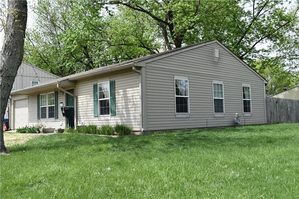 8858 Frontenac Road Indianapolis, IN 46226 - Photo 1 of 10