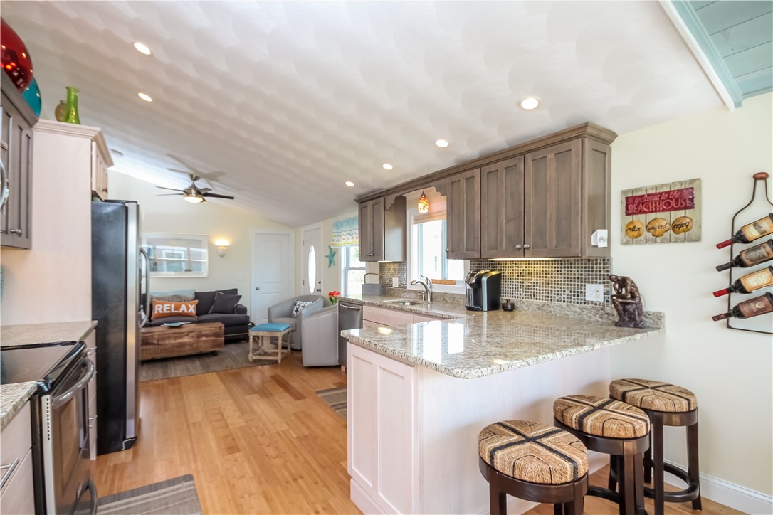 48 Pocono Road Narragansett, RI 02882 - Photo 5 of 19 Gallery Image 5