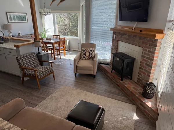 $209,000 | 42 Lower Phase Road, Unit 10, Warren, VT 05674