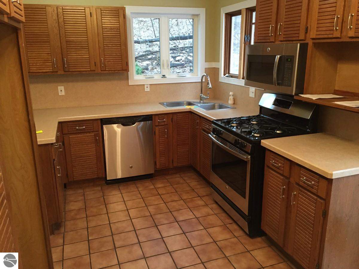 3578 Vandermark Road Bellaire, MI 49615 - Photo 10 of 41 1793838-9.JPG