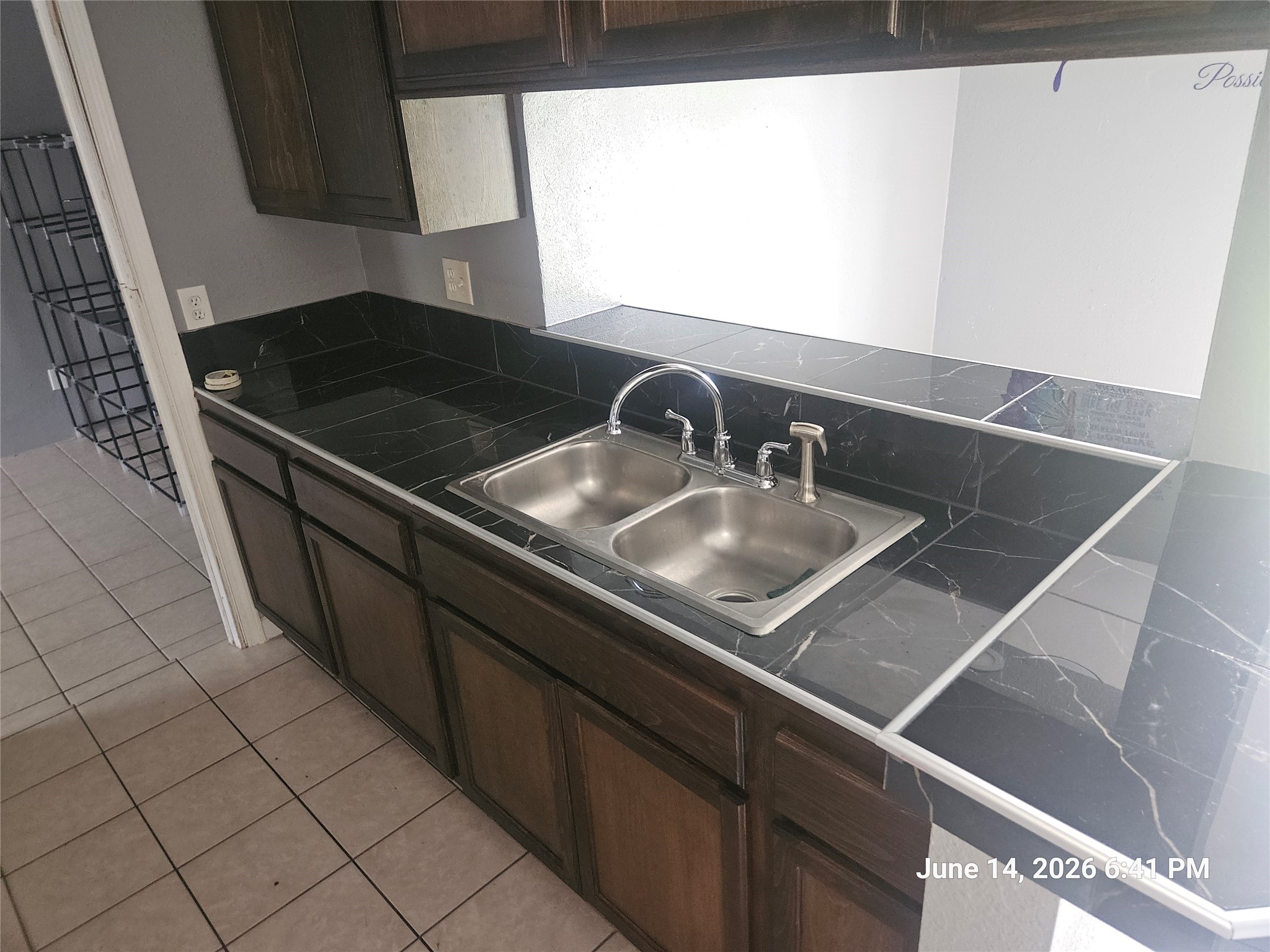 1534 Tarberry Road Houston, TX 77088 - Photo 7 of 16