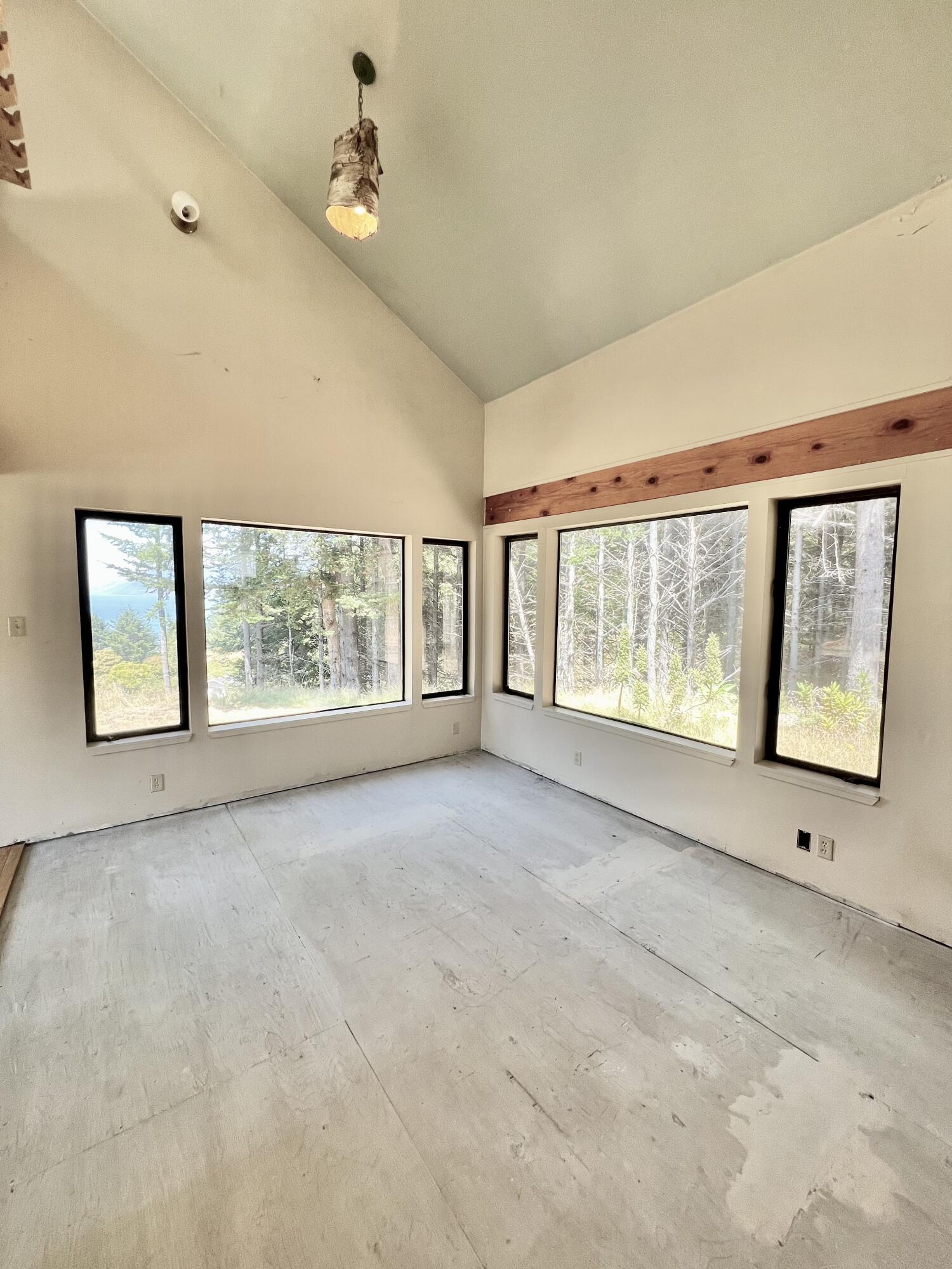 955 Spring Road Whitethorn, CA 95589 - Photo 28 of 74