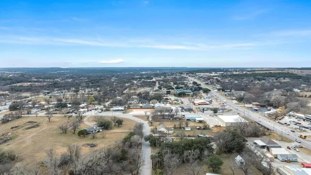 $1,436,000 | 1404 Northeast Barnard Street, Glen Rose, TX 76043