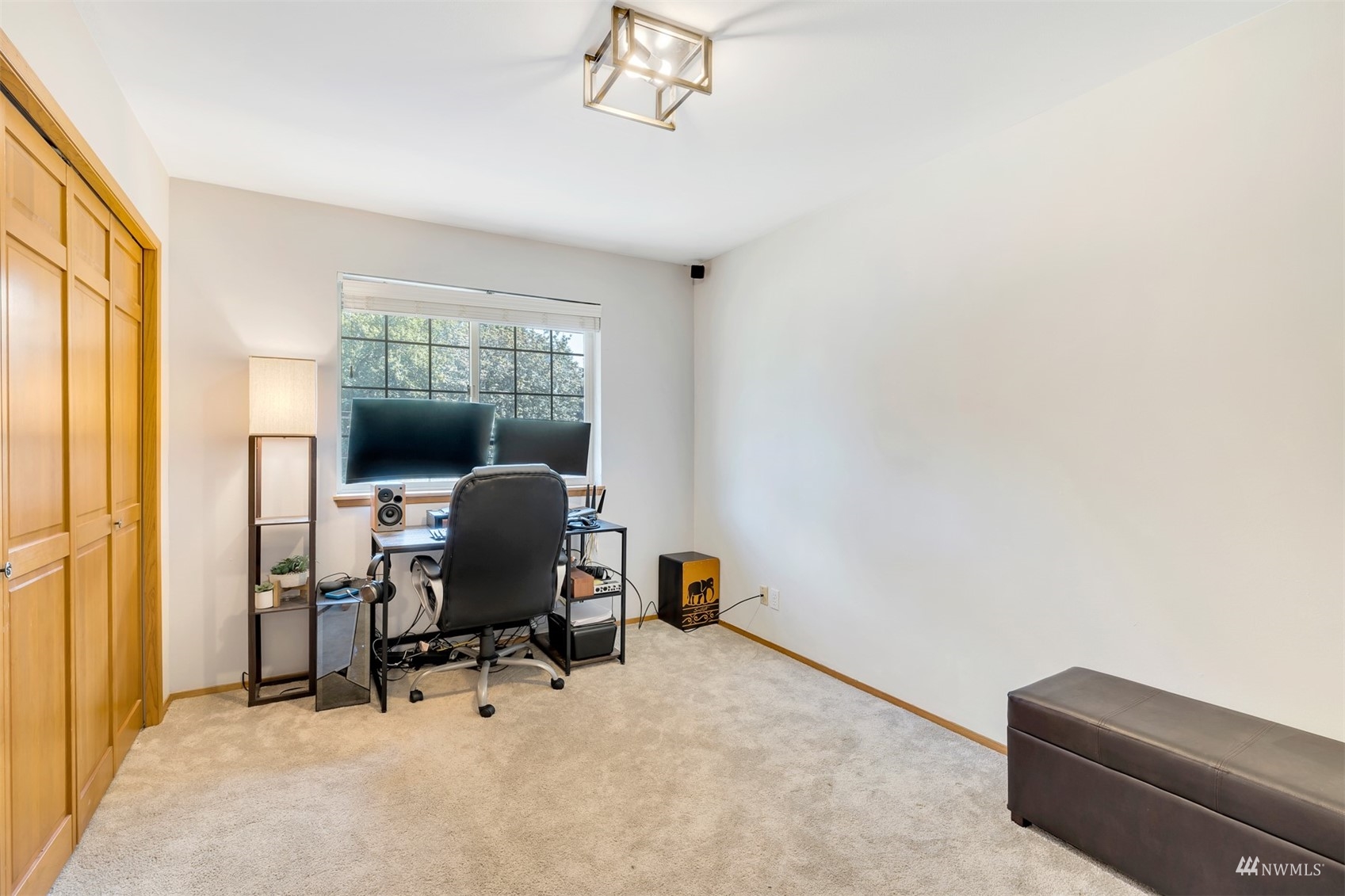 23616 Edmonds Way, Unit E Edmonds, WA 98026 - Photo 11 of 15 Gallery Image 11