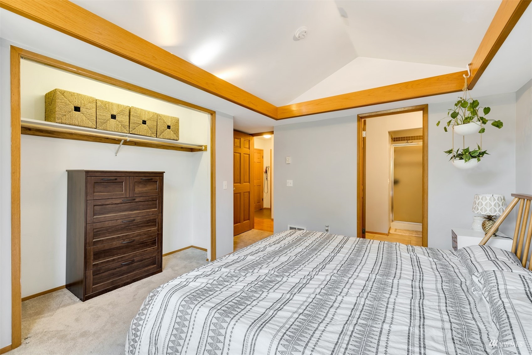 23616 Edmonds Way, Unit E Edmonds, WA 98026 - Photo 8 of 15 Gallery Image 8