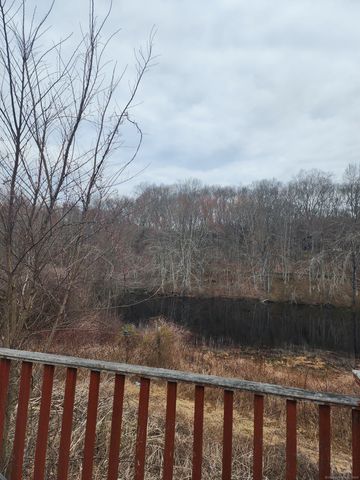 a view of outside area