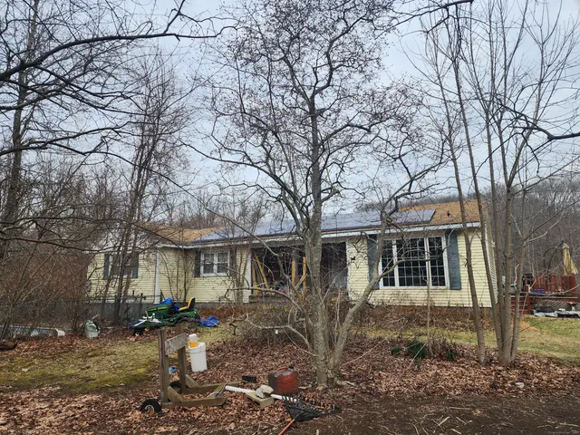 $425,000 | 576 Voluntown Road, Griswold, CT 06351