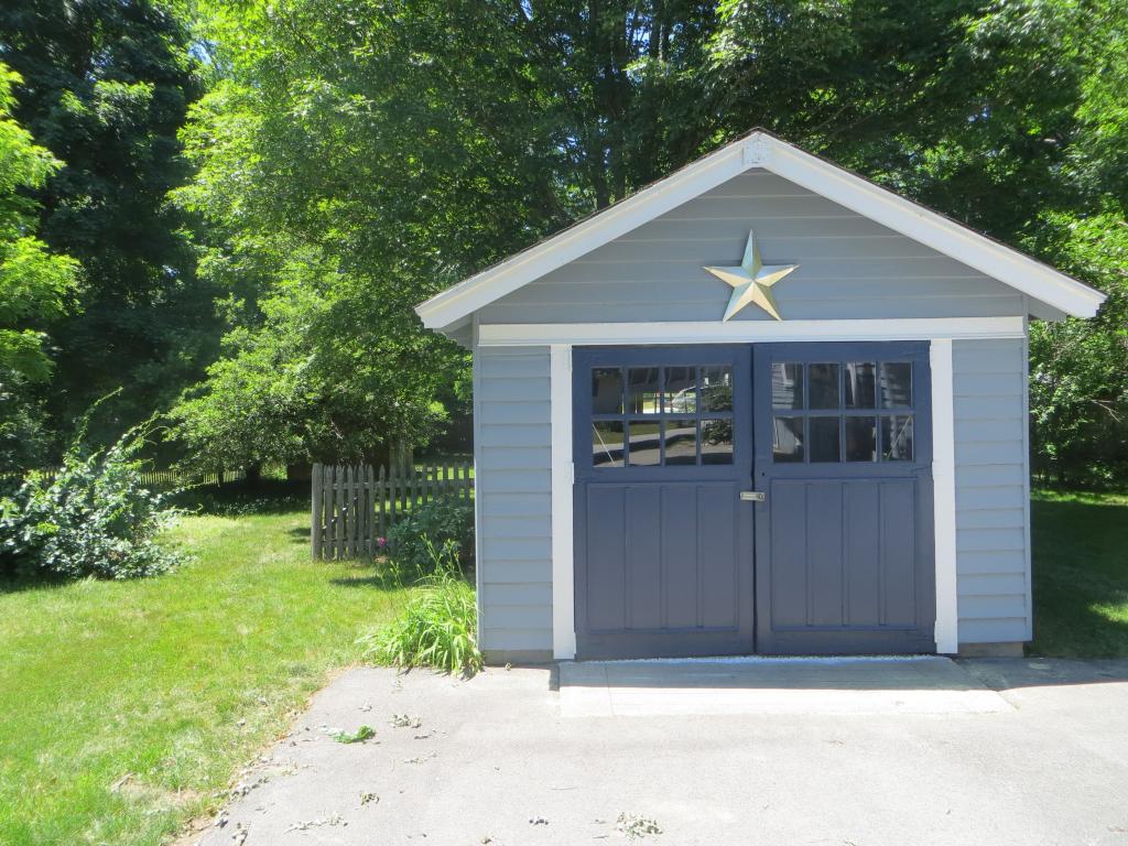 84 Washington Street Exeter, NH 03833 - Photo 4 of 26