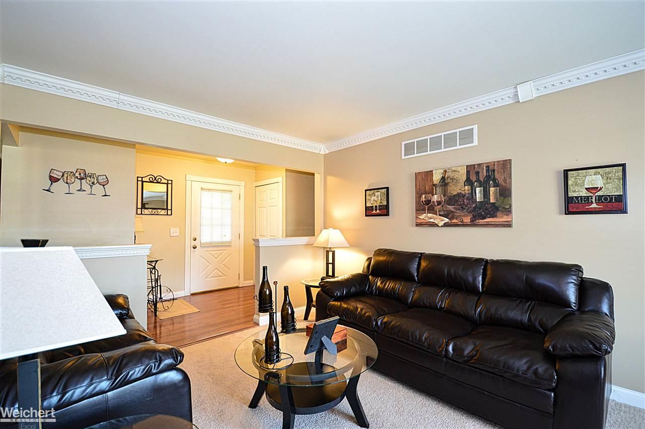 45761 Spagnuolo Road Macomb, MI 48044 - Photo 13 of 48 31288721-12.JPG