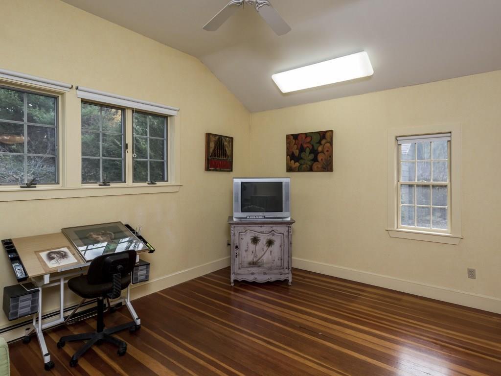 150 Foreside Road Falmouth, ME 04105 - Photo 20 of 35 Art studio or family-room