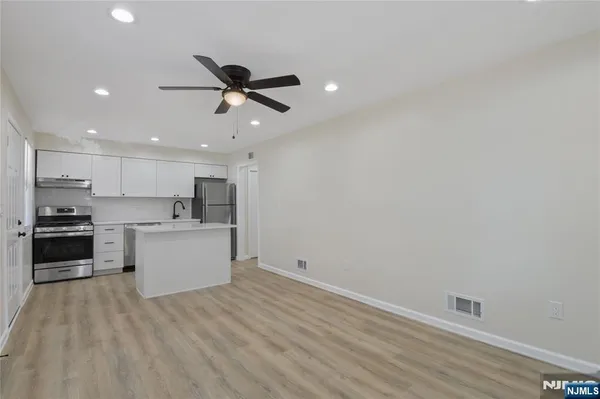 $2,000 | 335 Paterson Avenue, Unit D, East Rutherford, NJ 07073