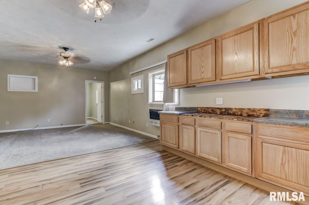 7375 West Outer Road Sherman, IL 62684 - Photo 8 of 30 Gallery Image 8