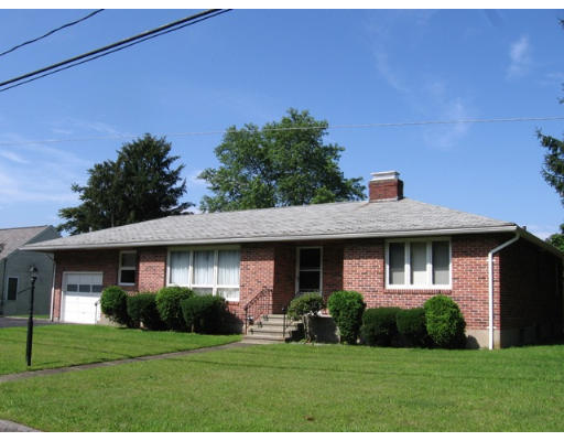 40 Svenson Road Shrewsbury, MA 01545 - Photo 1 of 14 Gallery Image 1