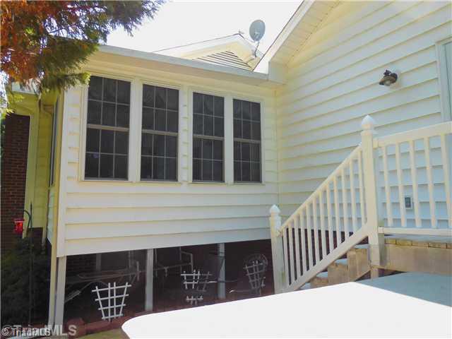215 Melton Road Elkin, NC 28621 - Photo 16 of 16 Sunroom.