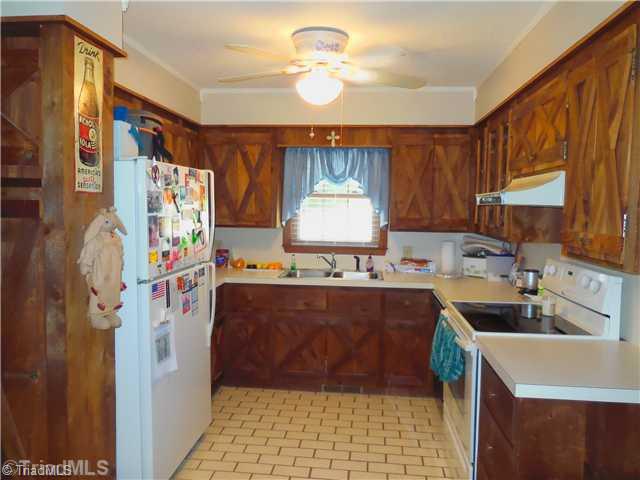215 Melton Road Elkin, NC 28621 - Photo 3 of 16 Kitchen.