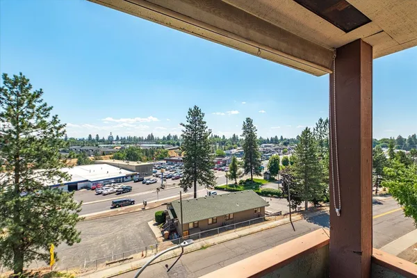 $289,900 | 6625 North Austin Road, Unit 301, Spokane, WA 99208