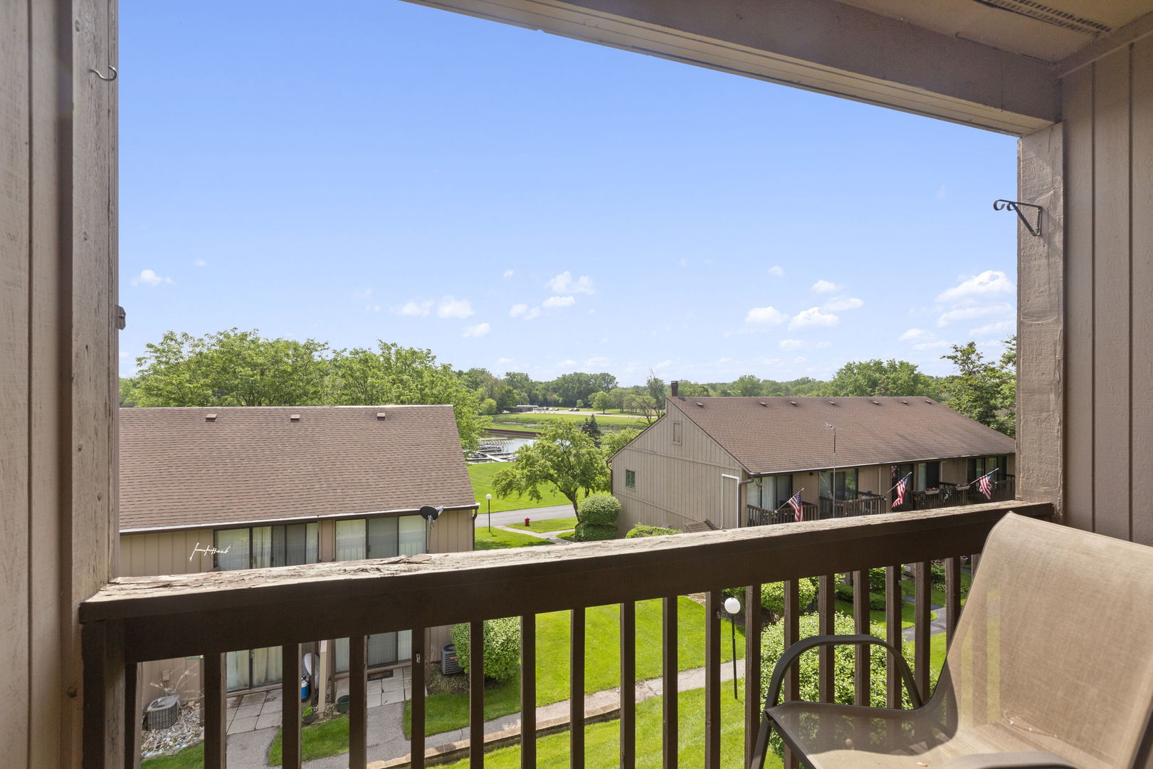 58 Vail Colony, Unit 10 Fox Lake, IL 60020 - Photo 4 of 28 a view of a street from a balcony