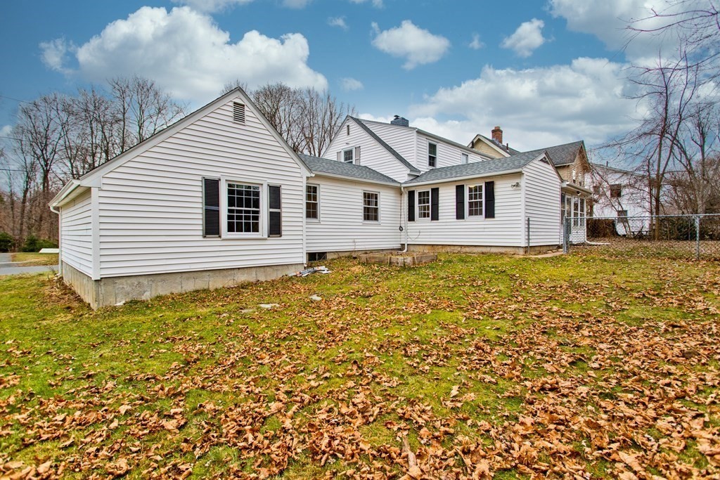 37 Lincoln Road Longmeadow, MA 01106 - Photo 4 of 37
