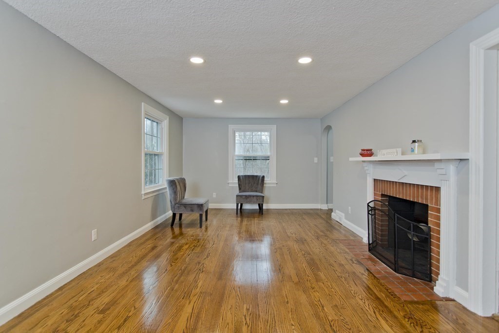 37 Lincoln Road Longmeadow, MA 01106 - Photo 7 of 37