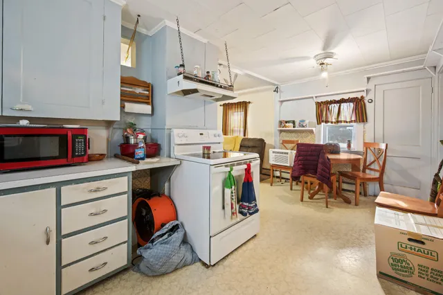 $229,000 | 905 Wiscasset Road, Pittston, ME 04345