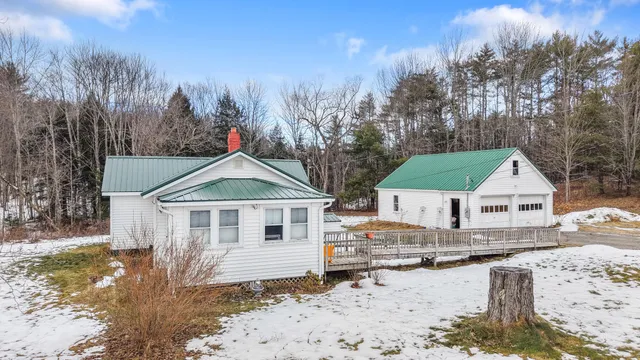 $229,000 | 905 Wiscasset Road, Pittston, ME 04345